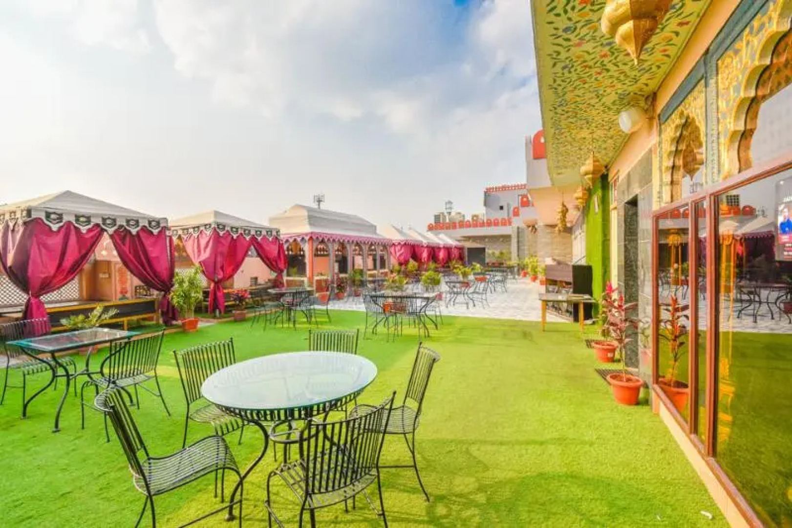 Hotel Laxmi Niwas