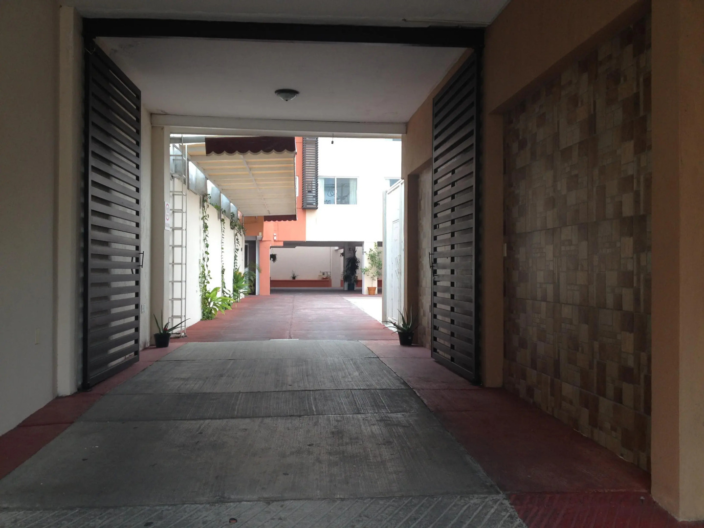 Tercera Avenida Hotel