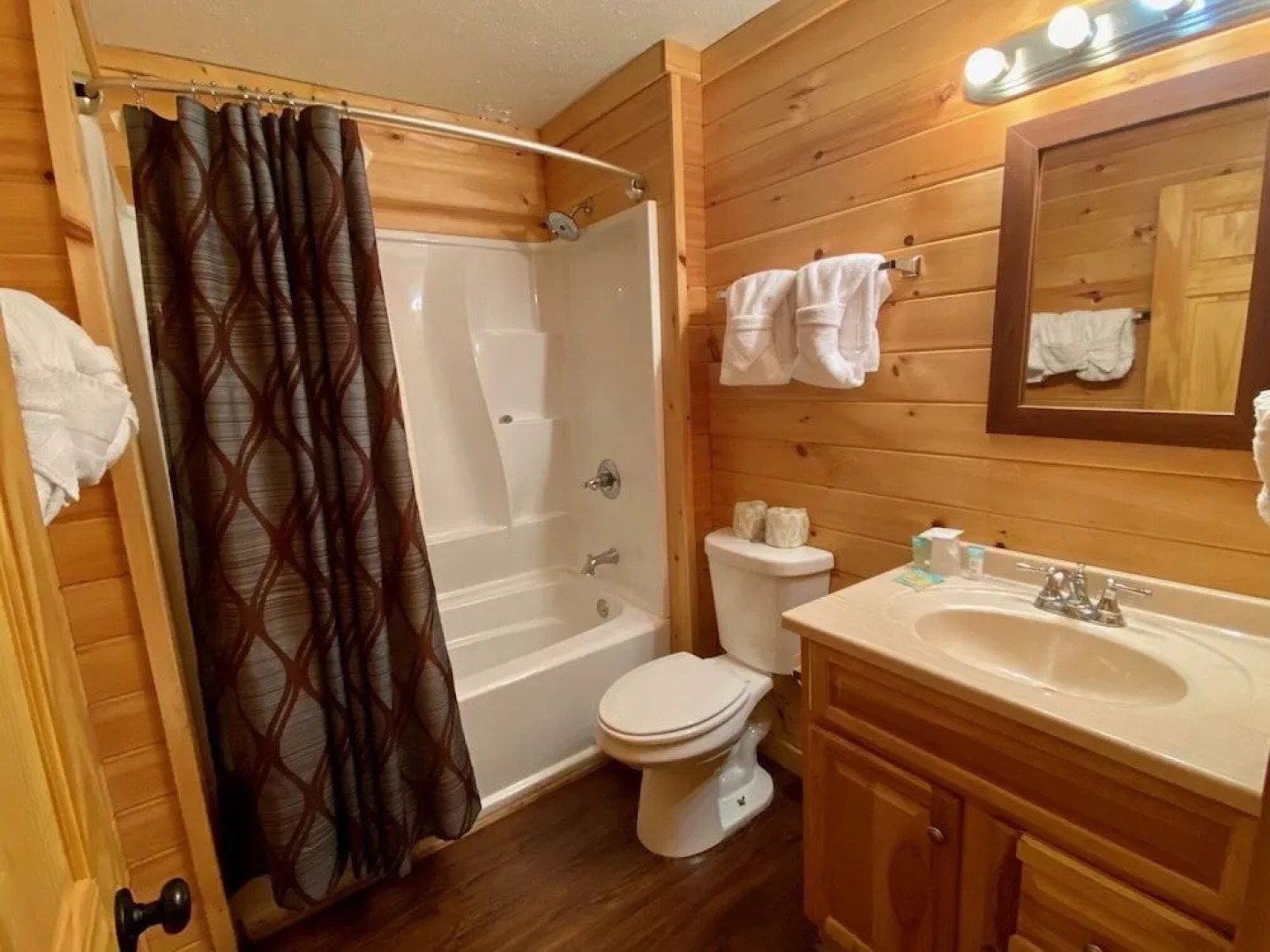 Million Dollar View - Four Bedroom Cabin