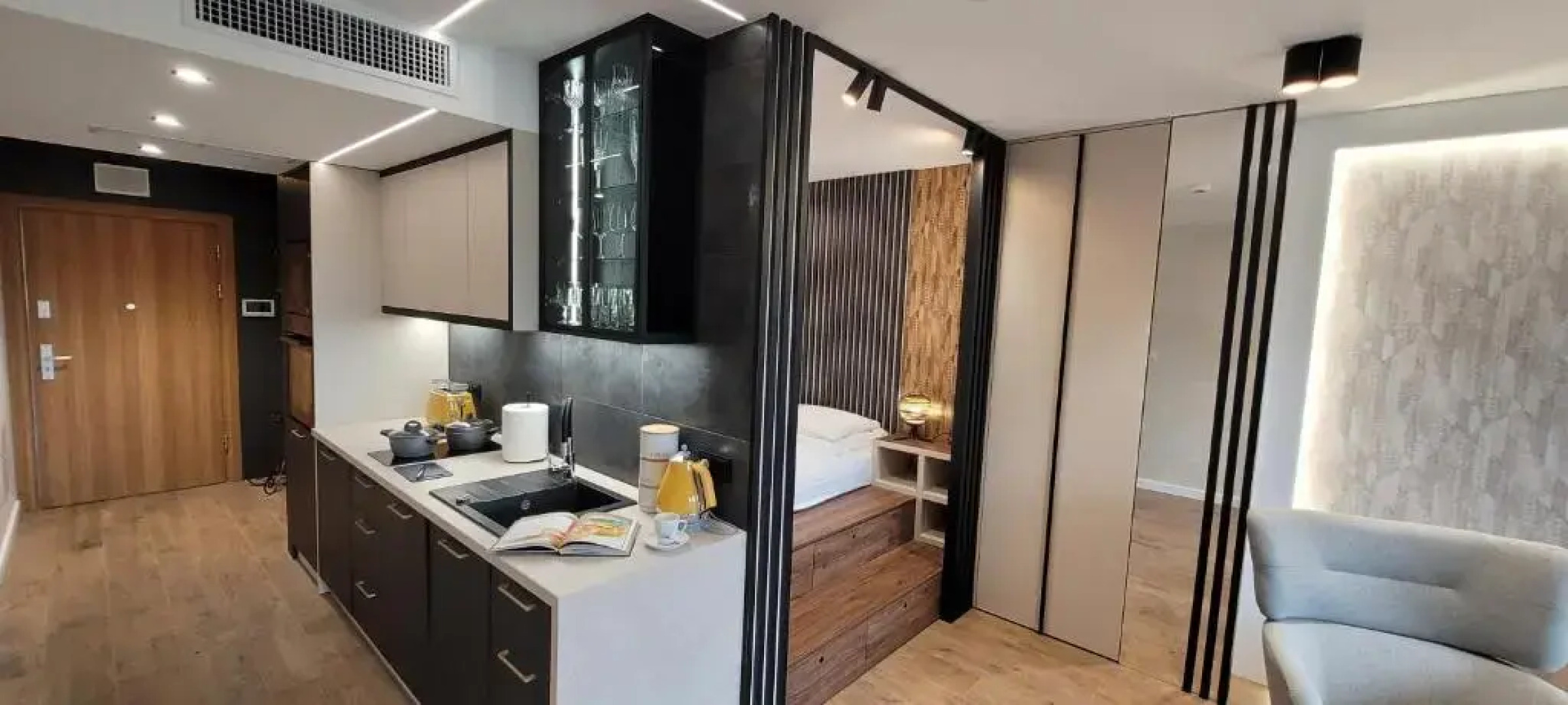 PLATiNIUM RESIDENCE&SPA BASEN-SAUNA CENTRUM