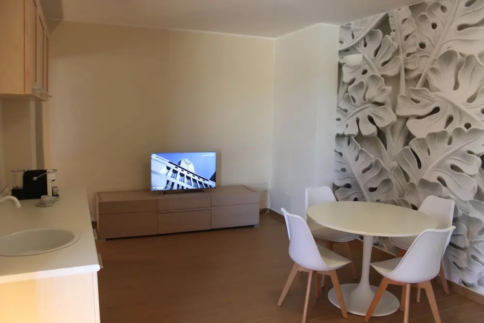 Su Loi Seafront Apartments