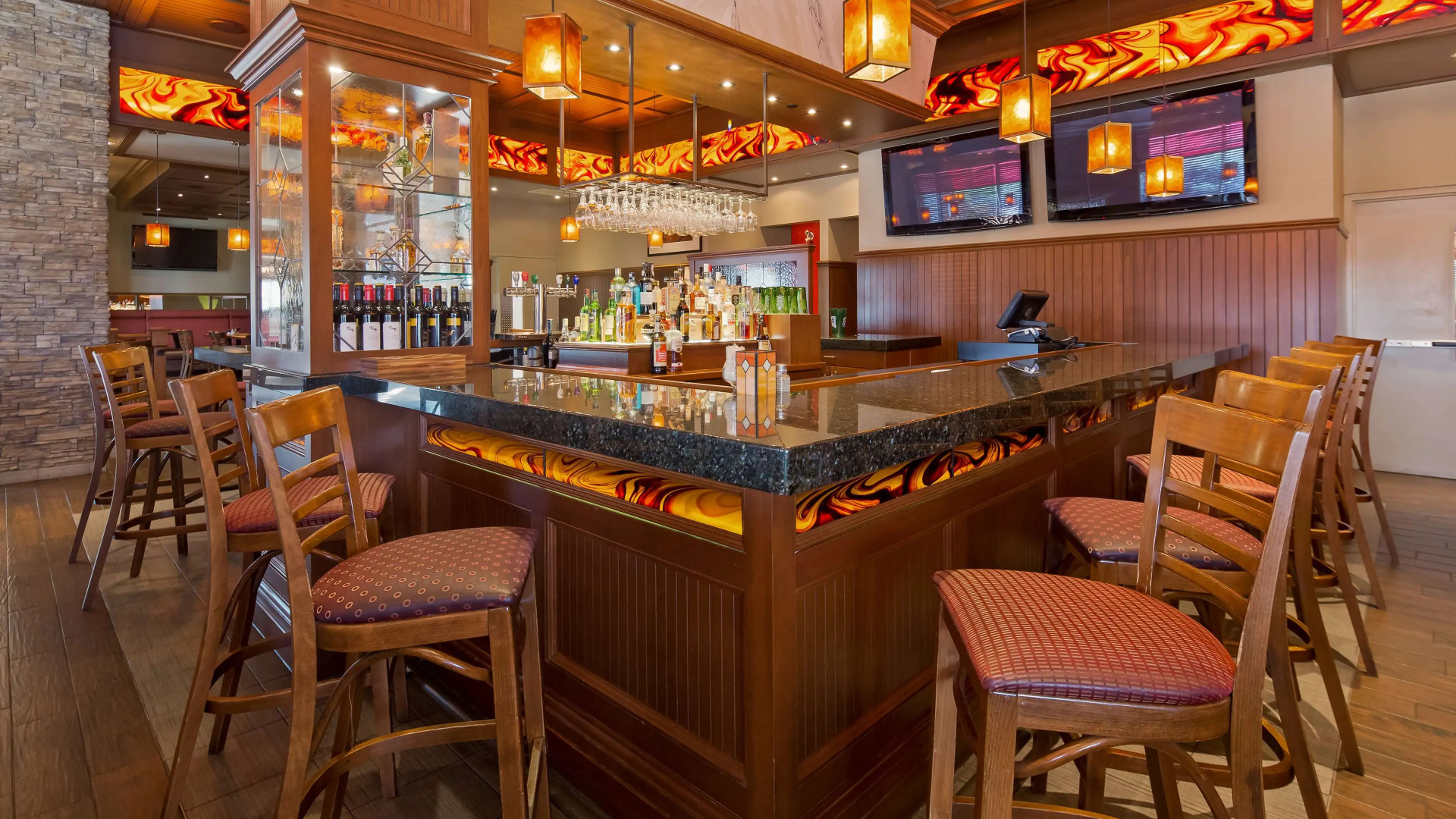 Best Western Plus Lamplighter Inn & Conference Centre