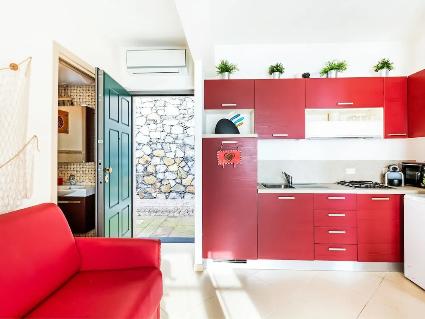 Boutique Holiday Home in Magliolo With Swimming Pool