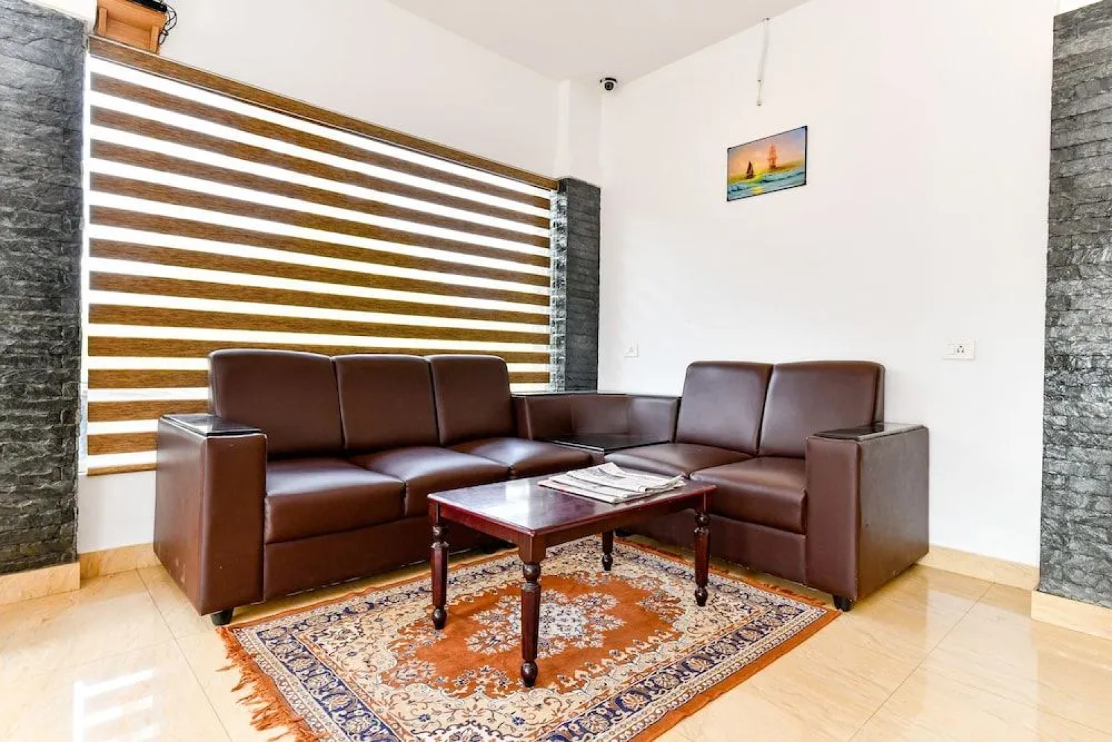 Oyo 28276 Harshavardhana Inn