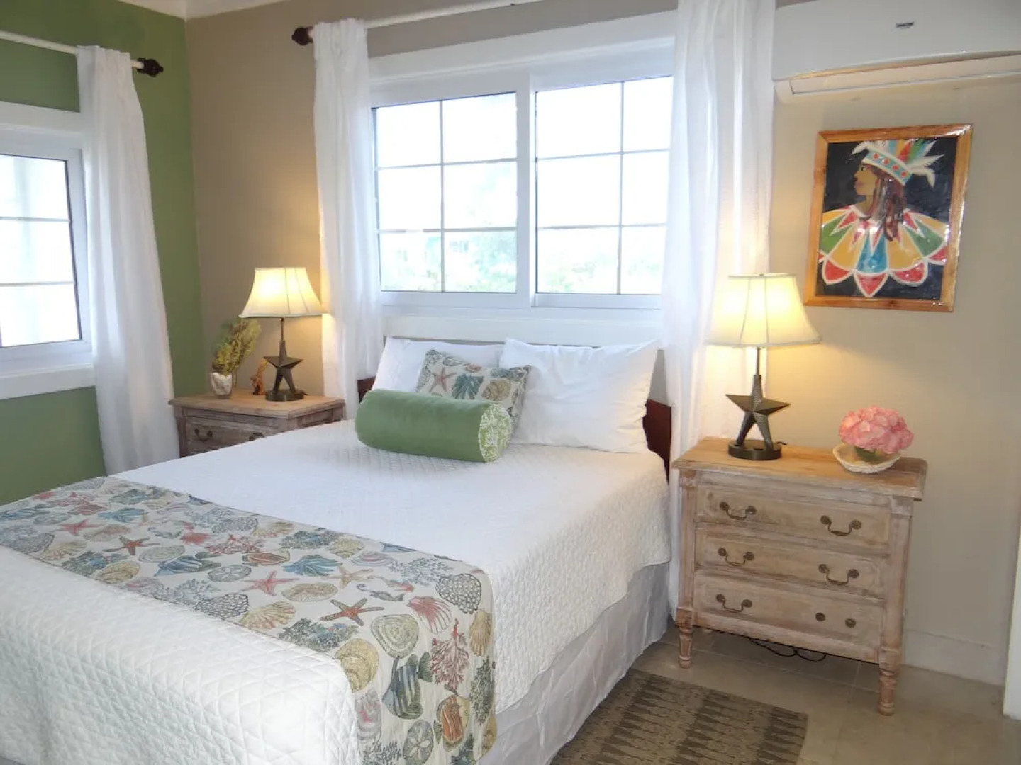 Rollezz Villas Beach Resort