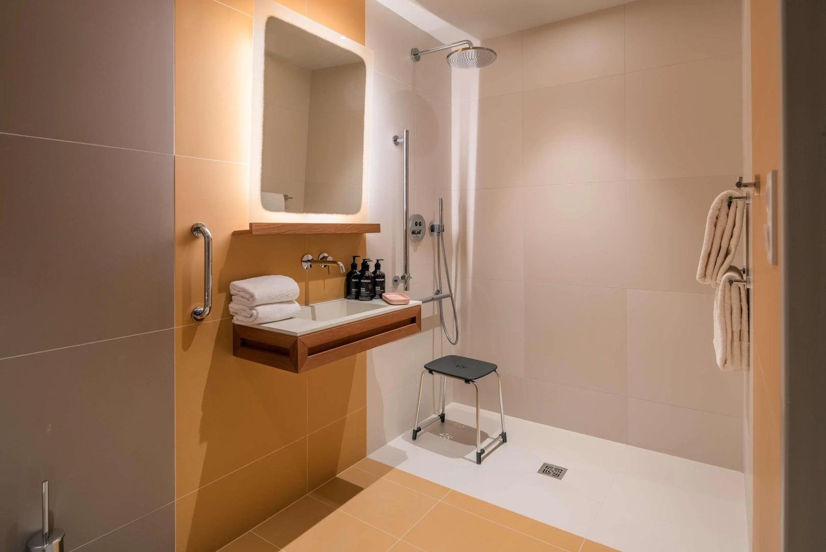 Canopy by Hilton Cannes