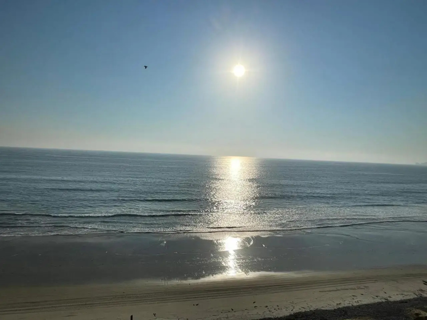 Triton's Playhouse Beachfront