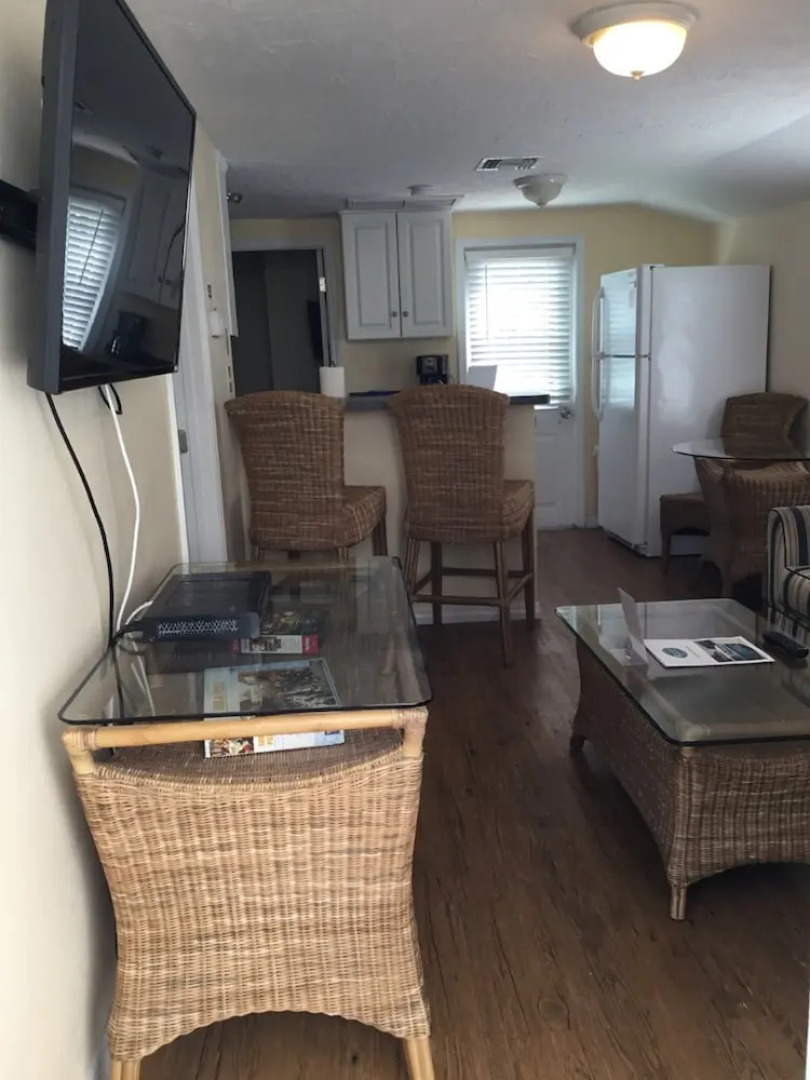 Cottage by the Sea by Beachside Management