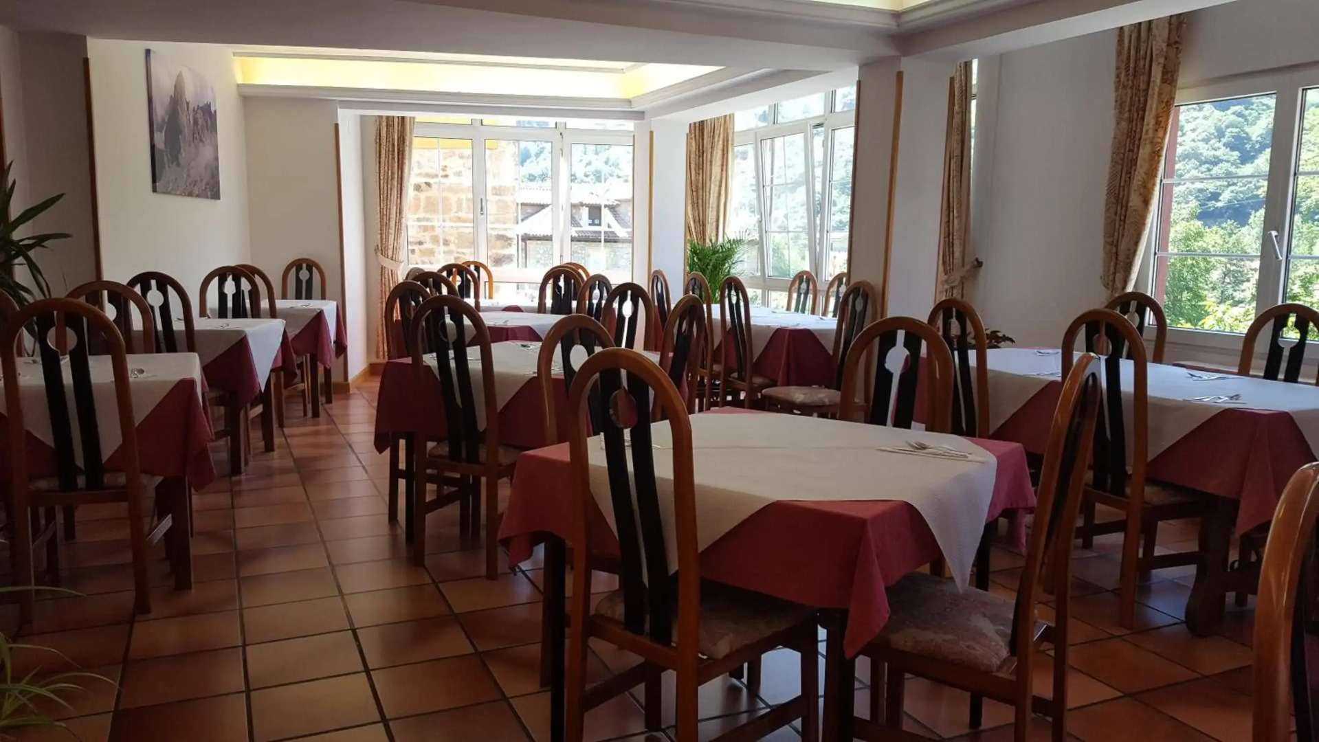 Hotel Naranjo De Bulnes