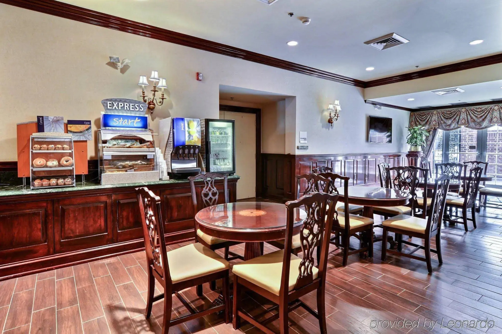 Holiday Inn Express State College at Williamsburg Square by IHG