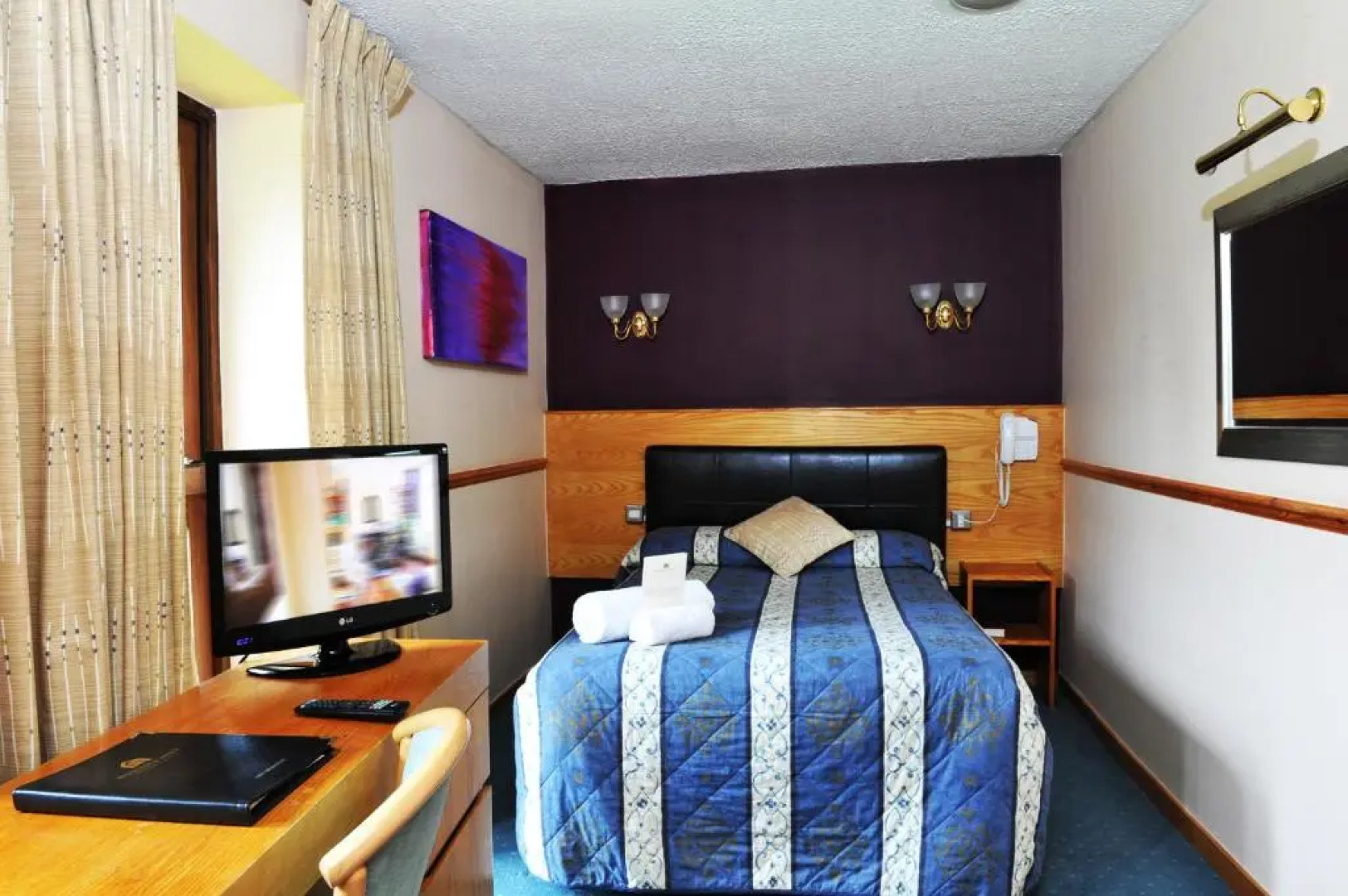 The Coach House at Missenden Abbey