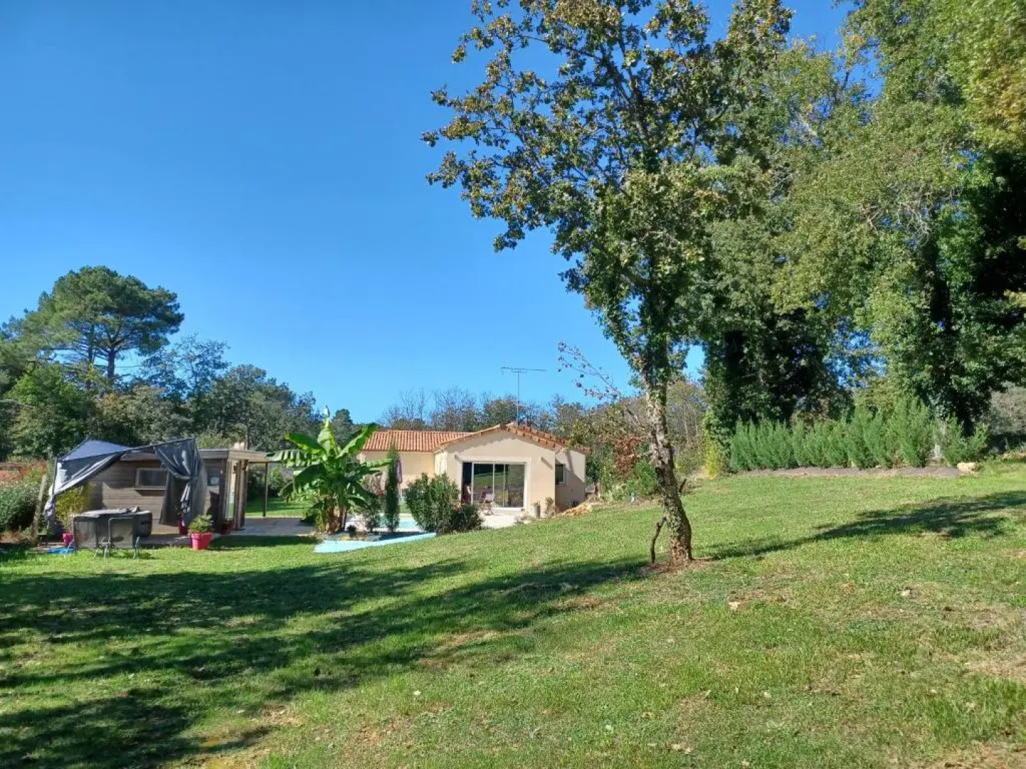 Chambre chalet avec SPA Monpazier