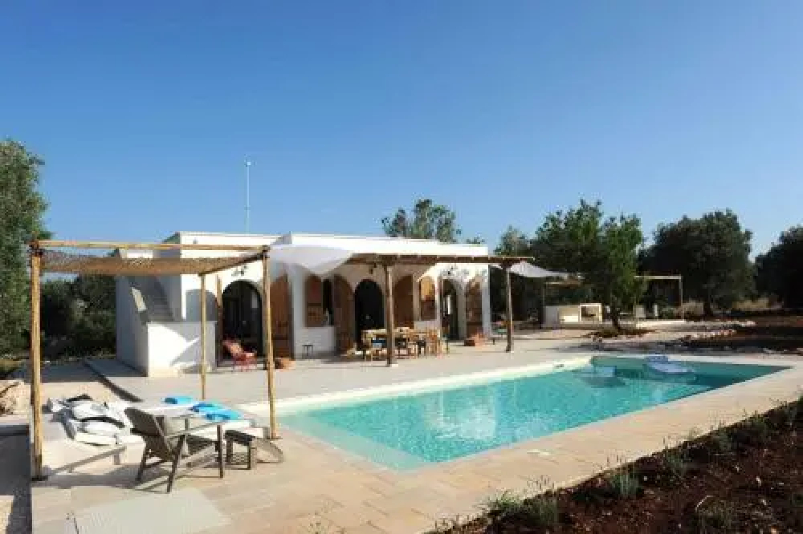 Cisternino Villa in Olive Groove