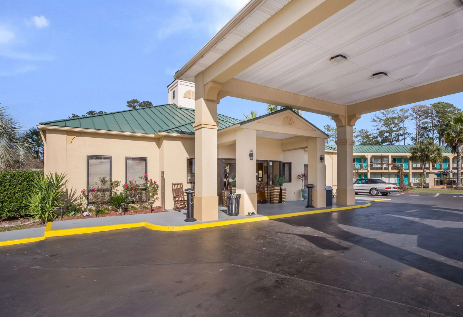 Econo Lodge Inn & Suites Hardeeville-I-95