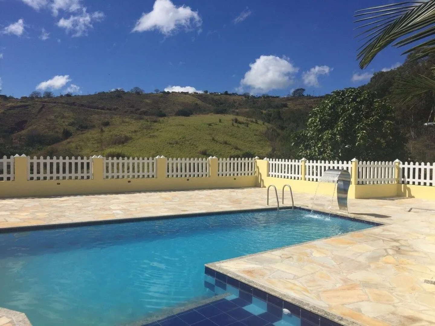 Pousada Marinho Society