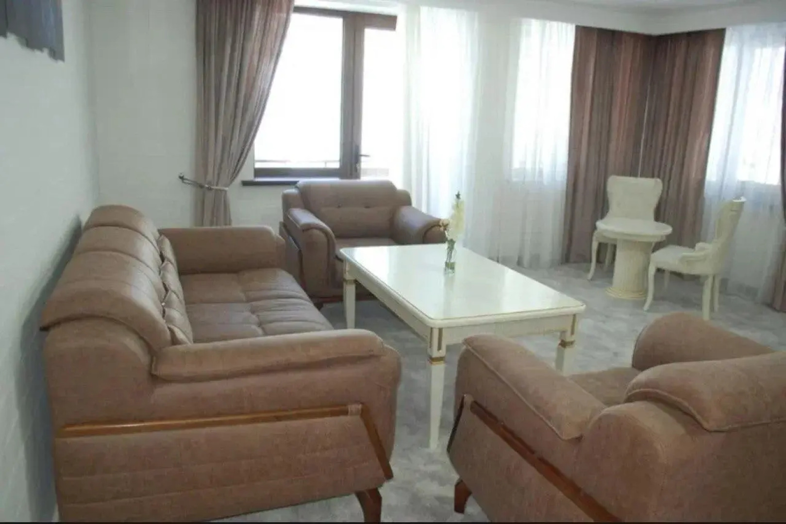 Эверест Плаза