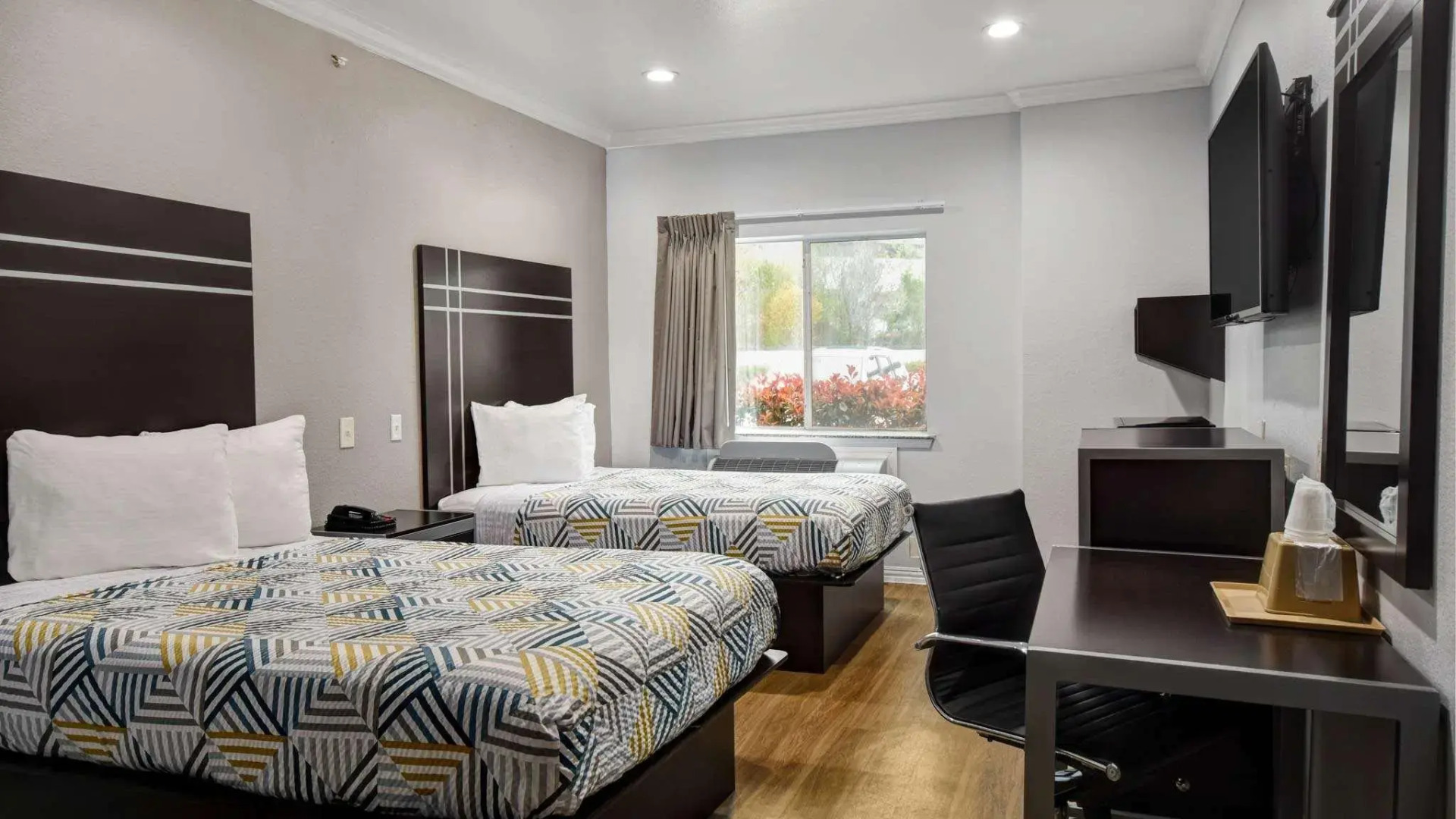 Motel 6 Humble, TX - Houston International Airport