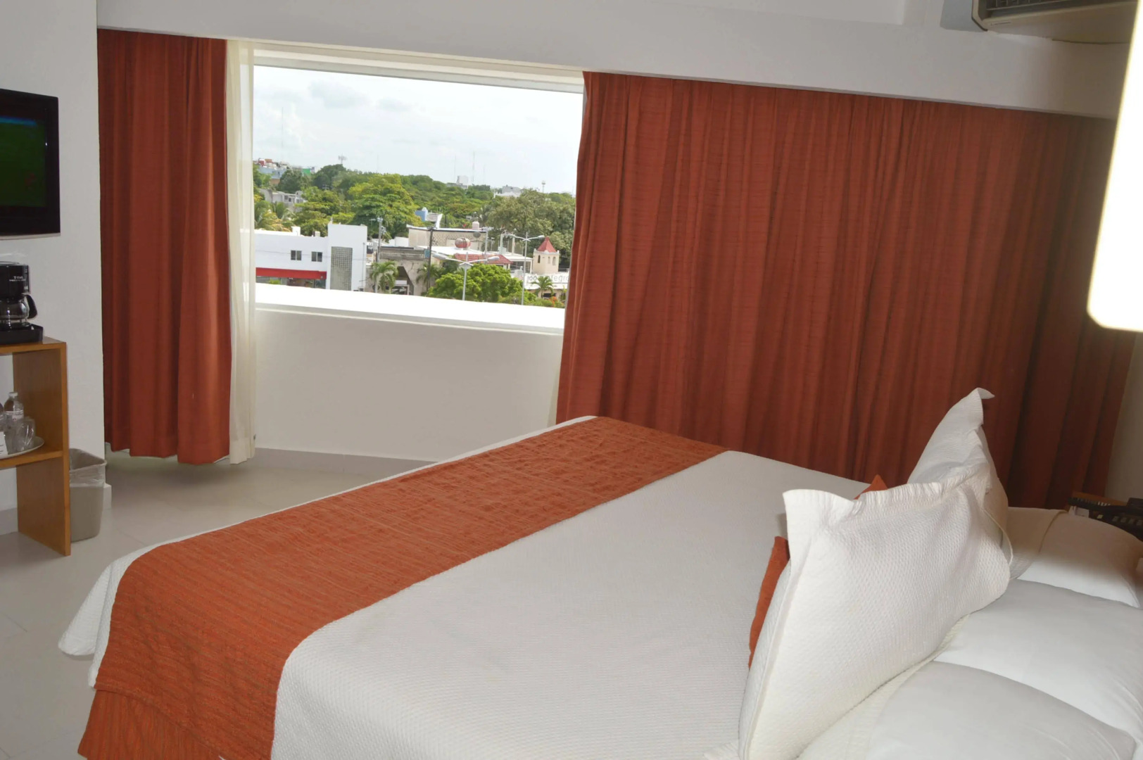 Отель Adhara Express