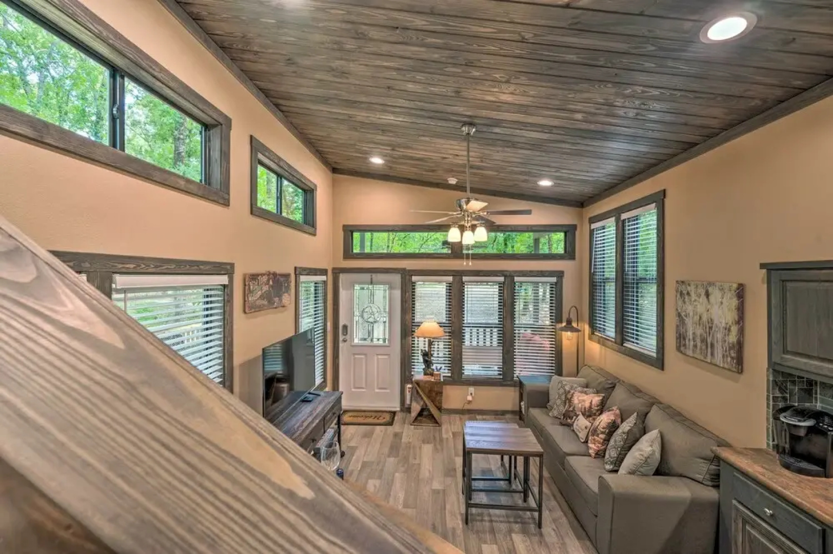 Broken Bow Tiny Home w/ Fire Pit: 4 Miles to Lake!