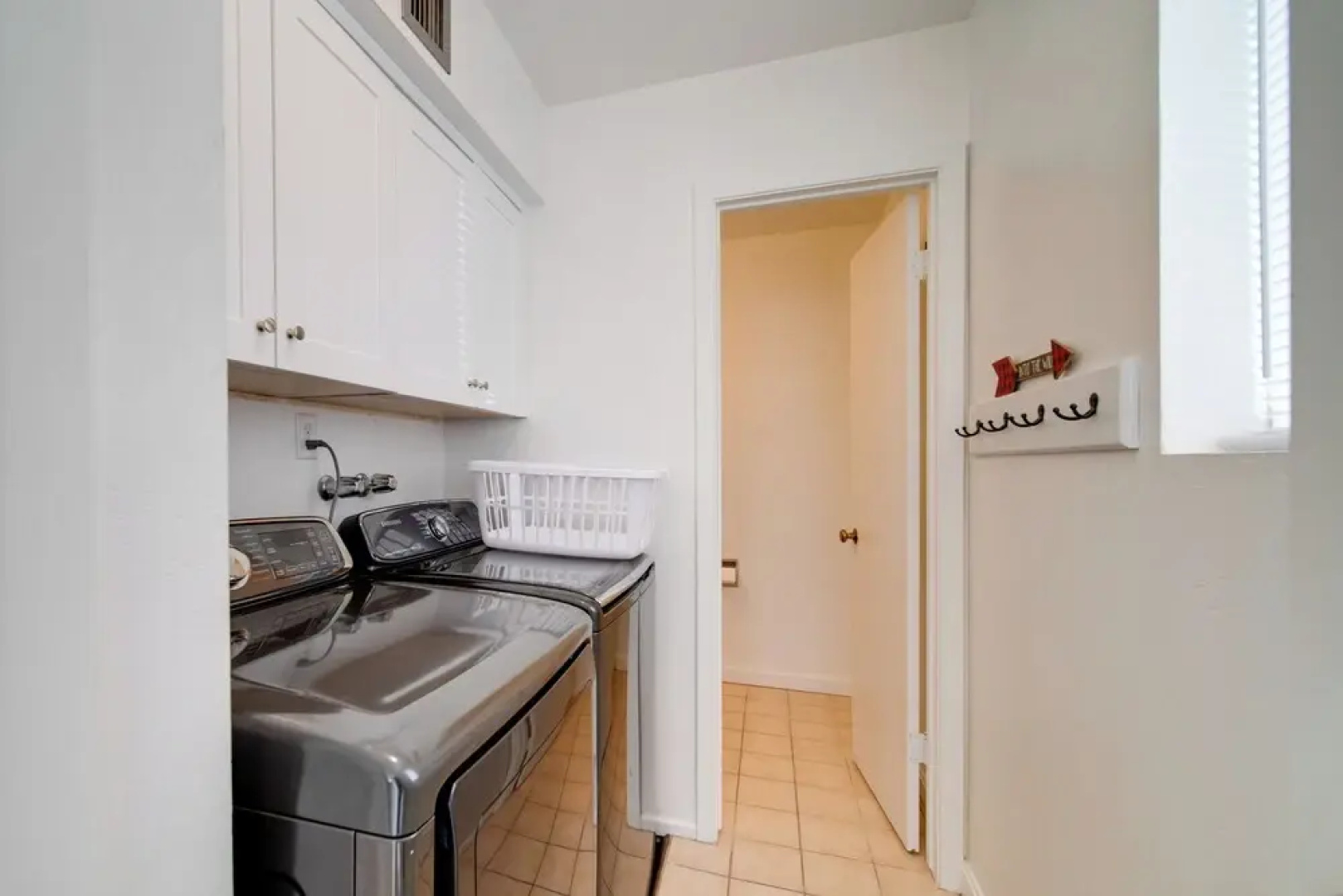 5 Mi to Camelback Ranch: Pet-friendly Home w/ Pool