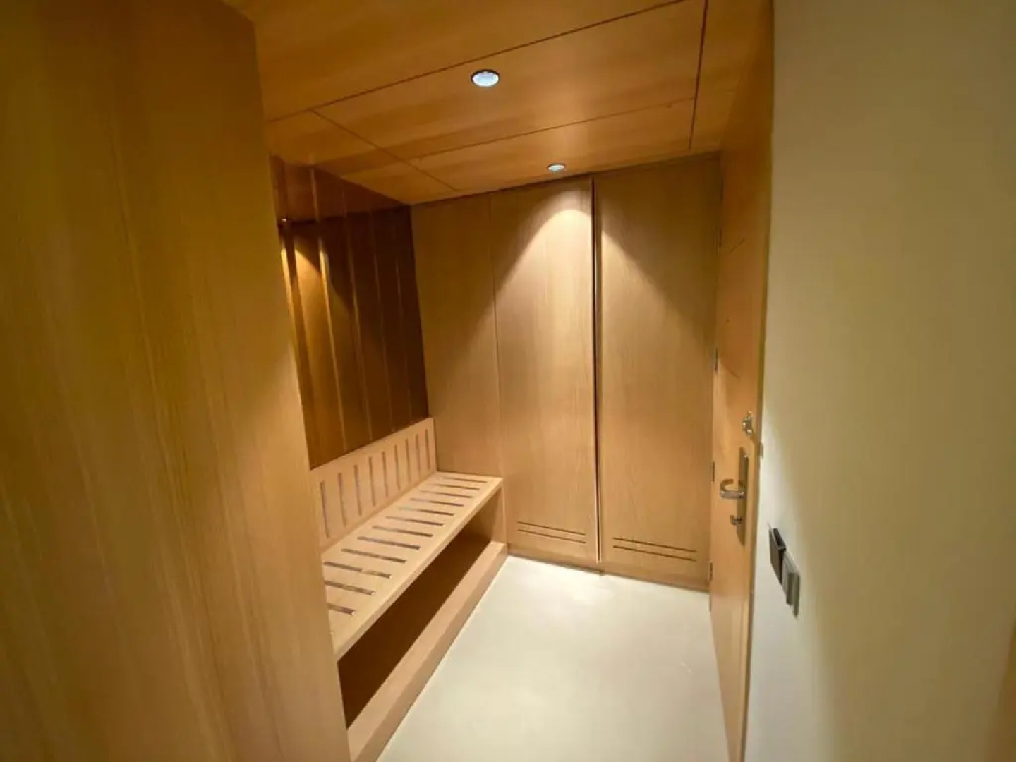 NIRVANA Luxury Hotel l Ludhiana