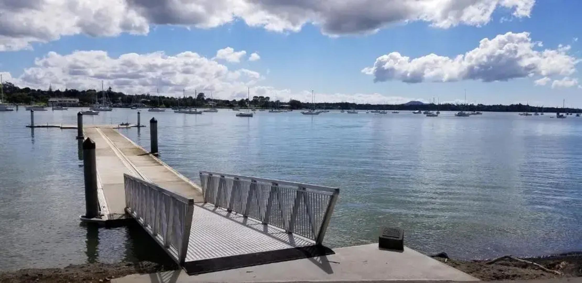 New Smart Home Nearby Plaza