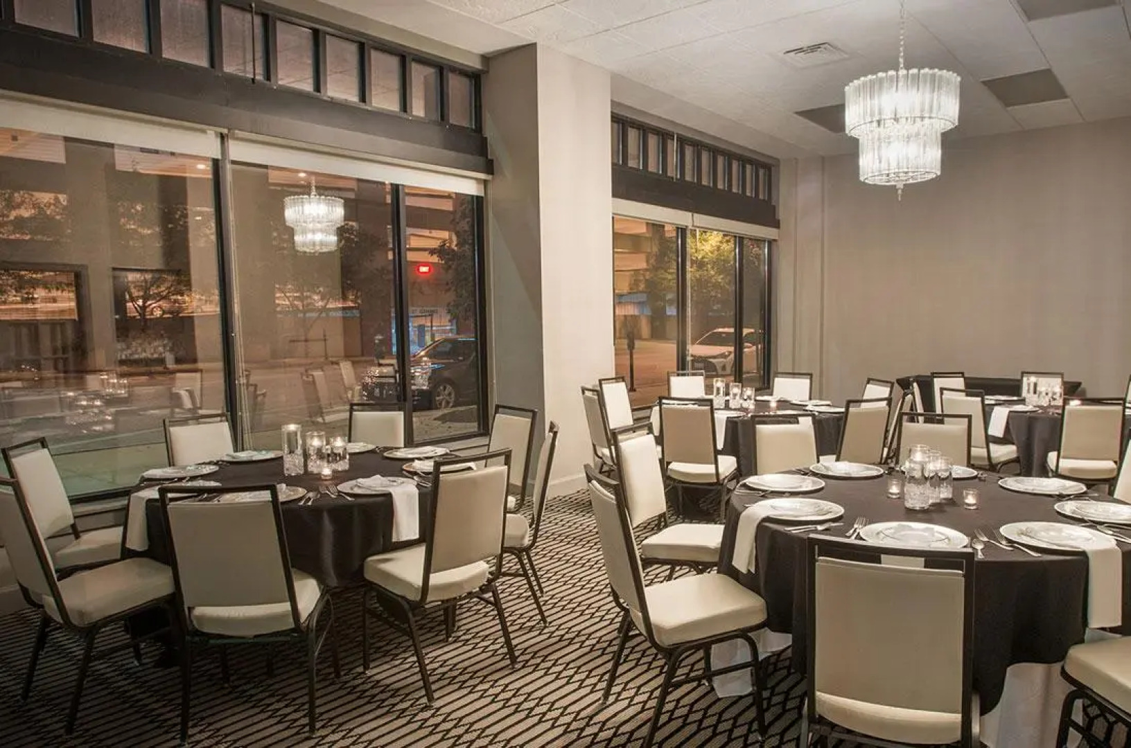 Magnolia Hotel Omaha