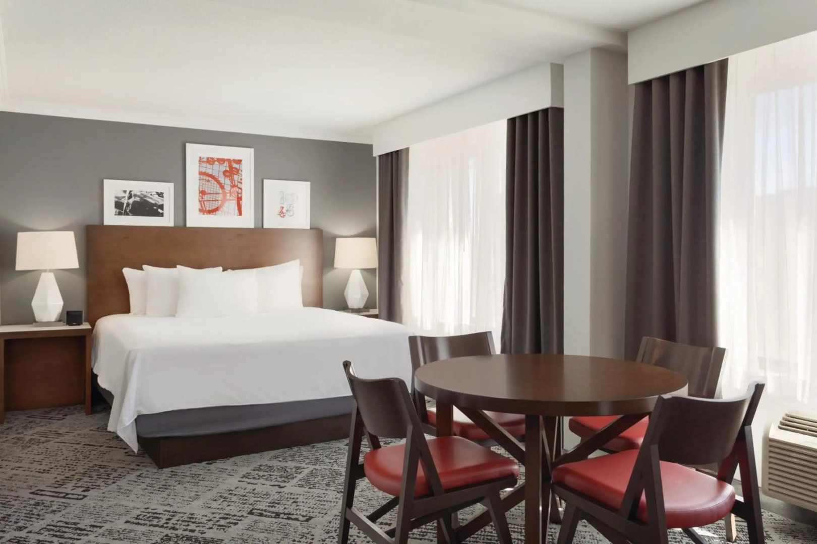 Pace Hotel Addison