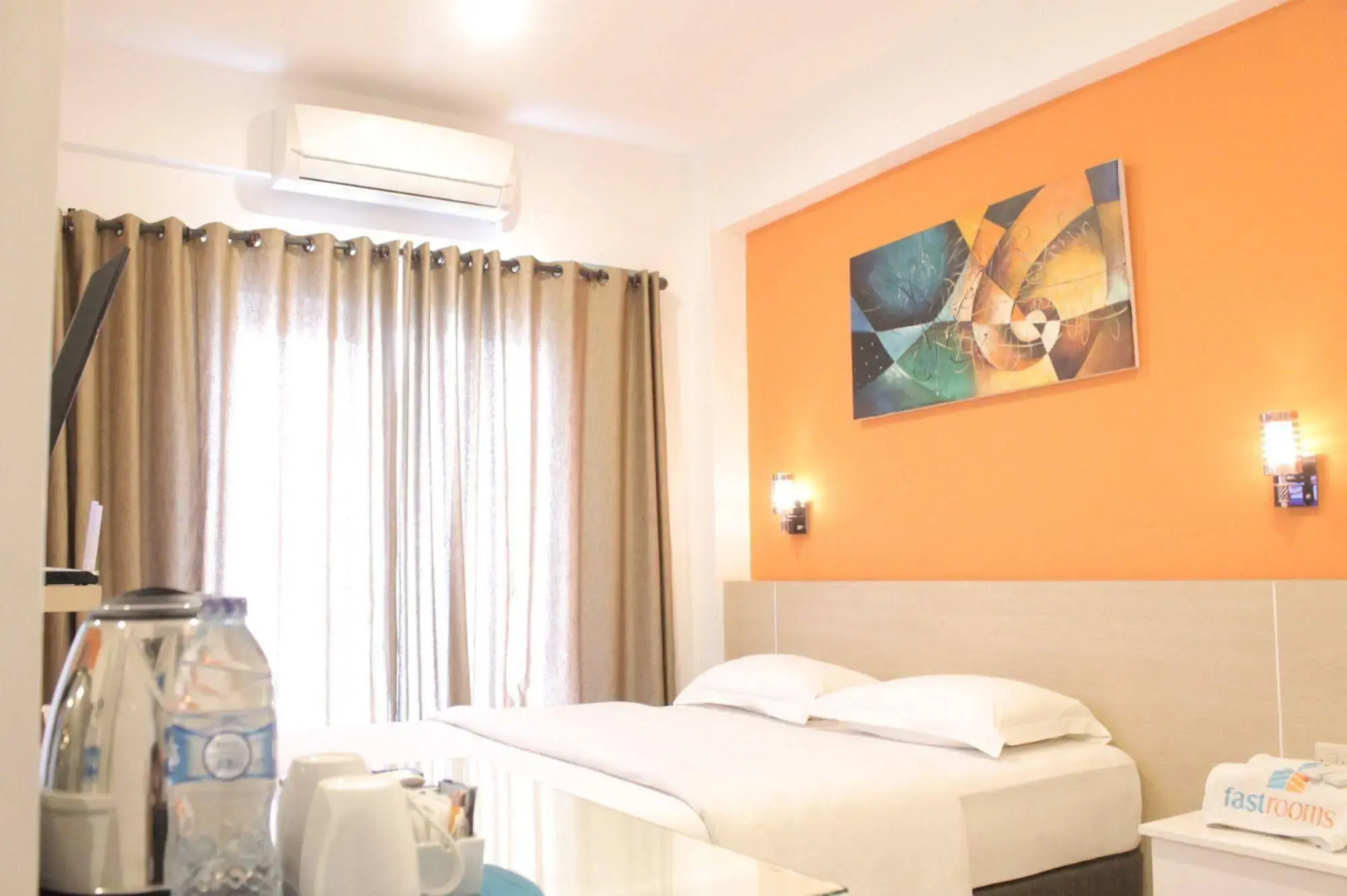 Fastrooms Bekasi Hotel