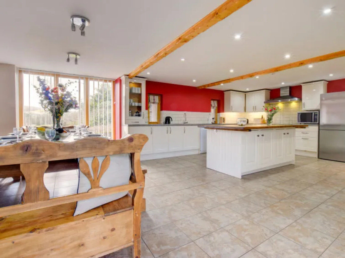 Holiday Home Sgubor yr Onwydden