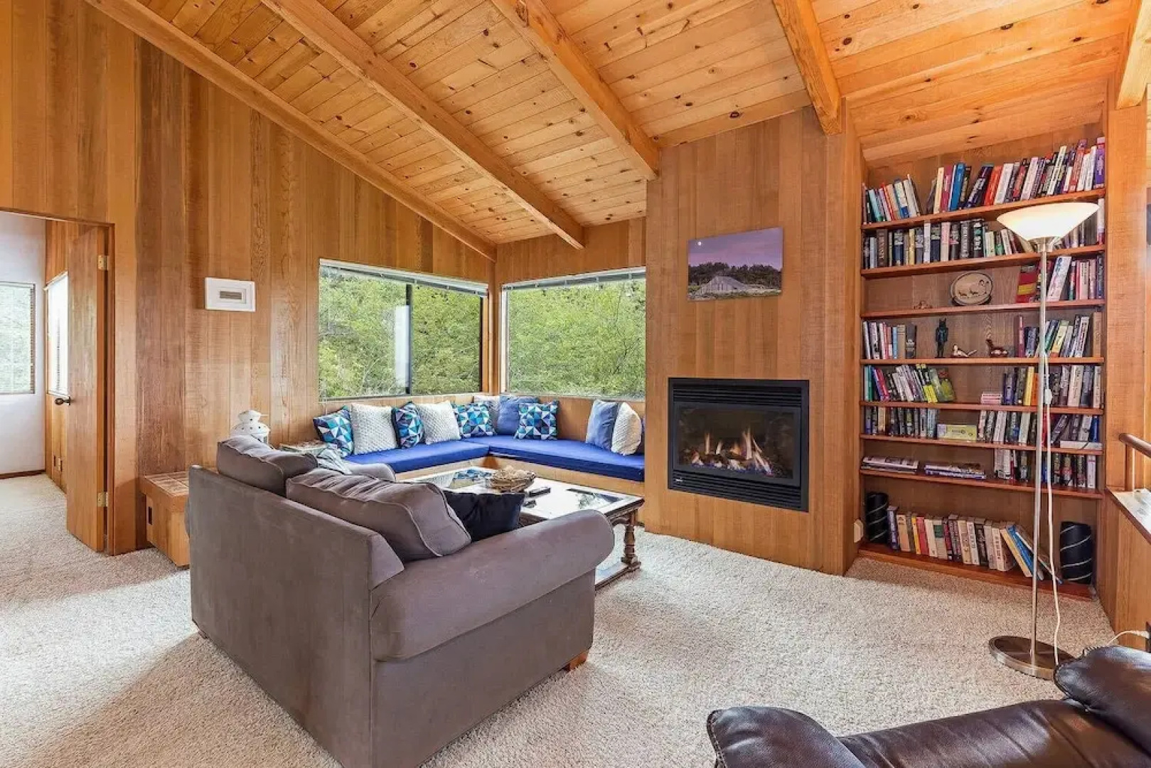 Seaclusion Close to Trails Hot Tub