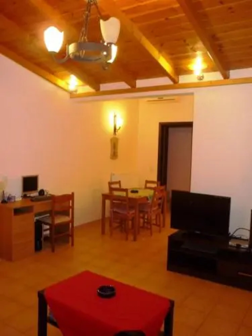 Omorfi Poli 120 sqm Apartment