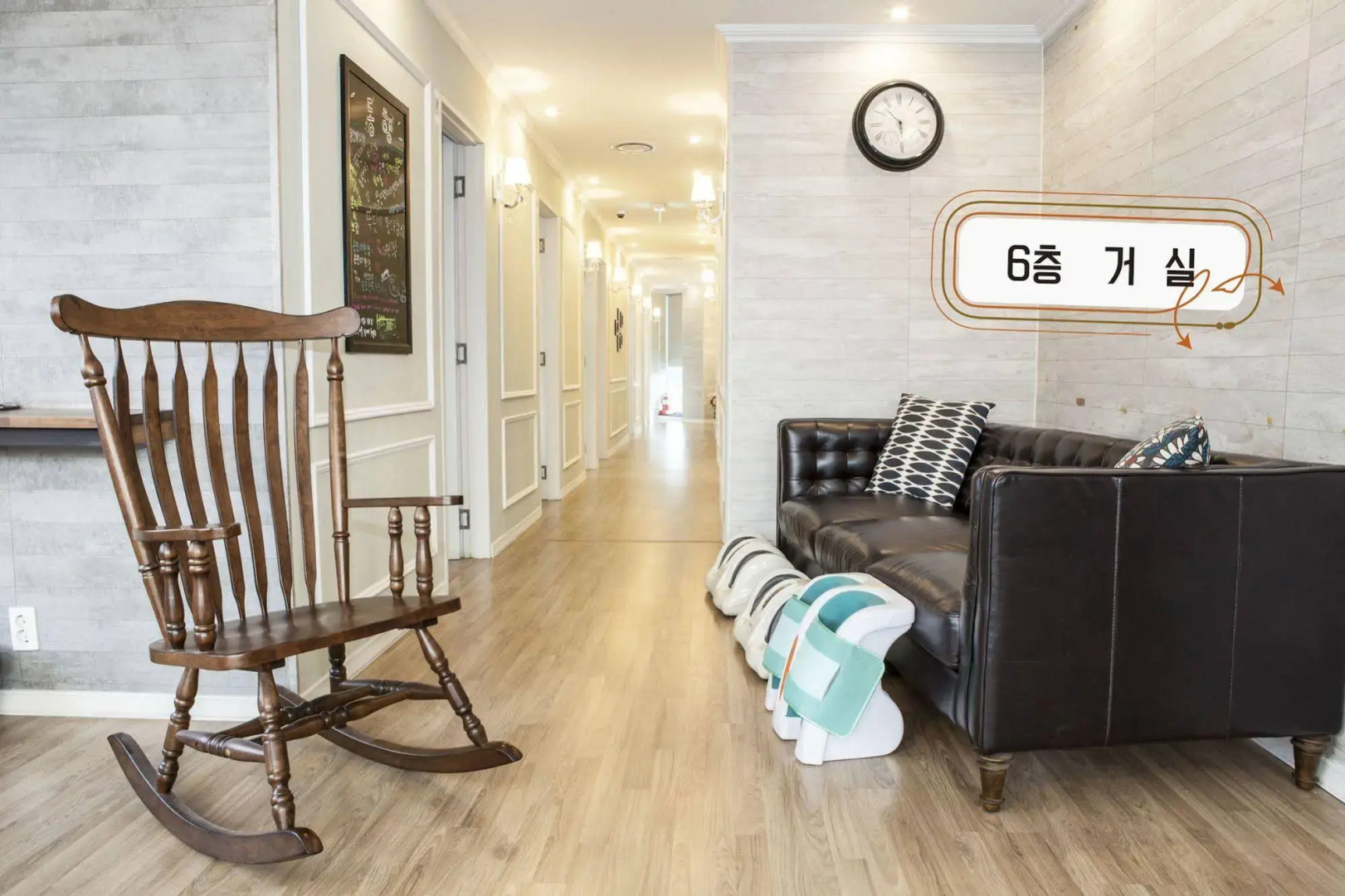 First Guest House - Hostel