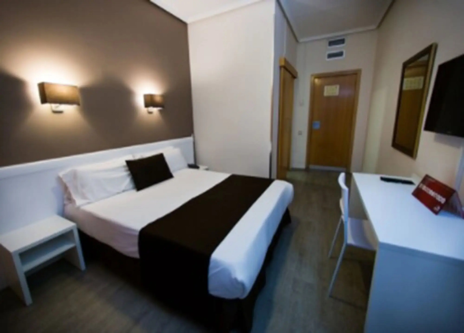 Sweet Hotel Continental