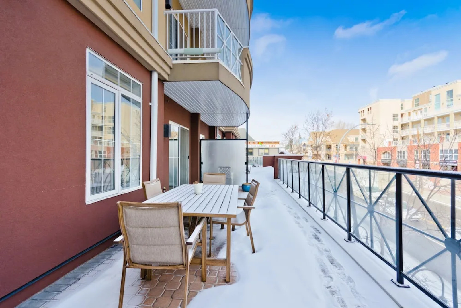 Suite Digs Bella Vista