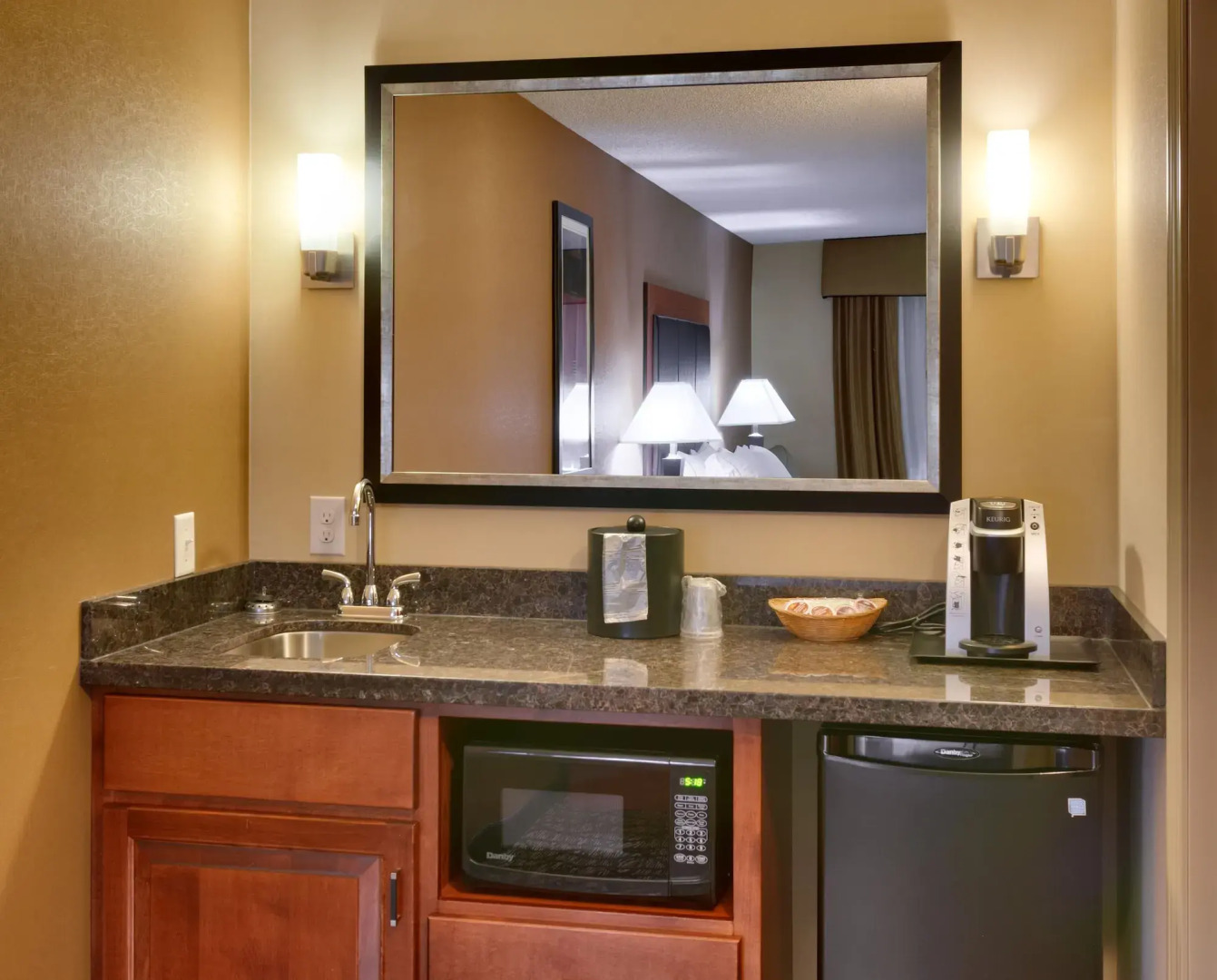 Holiday Inn Express & Suites Grand Junction by IHG