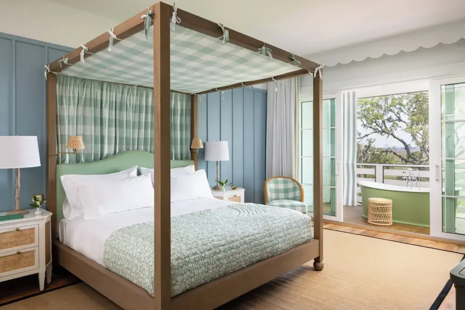 The Dunlin, Auberge Collection