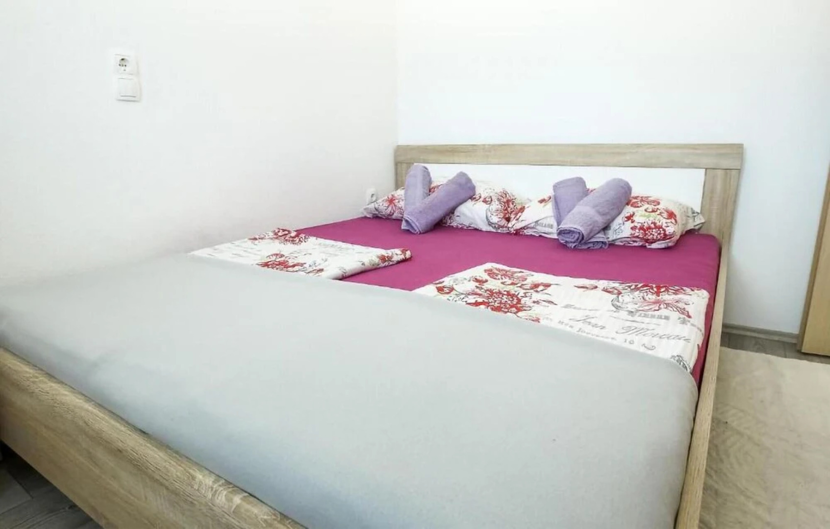 Awesome Home in Biograd na Moru With Wifi, 1 Bedrooms and Outdoor Swimming Pool