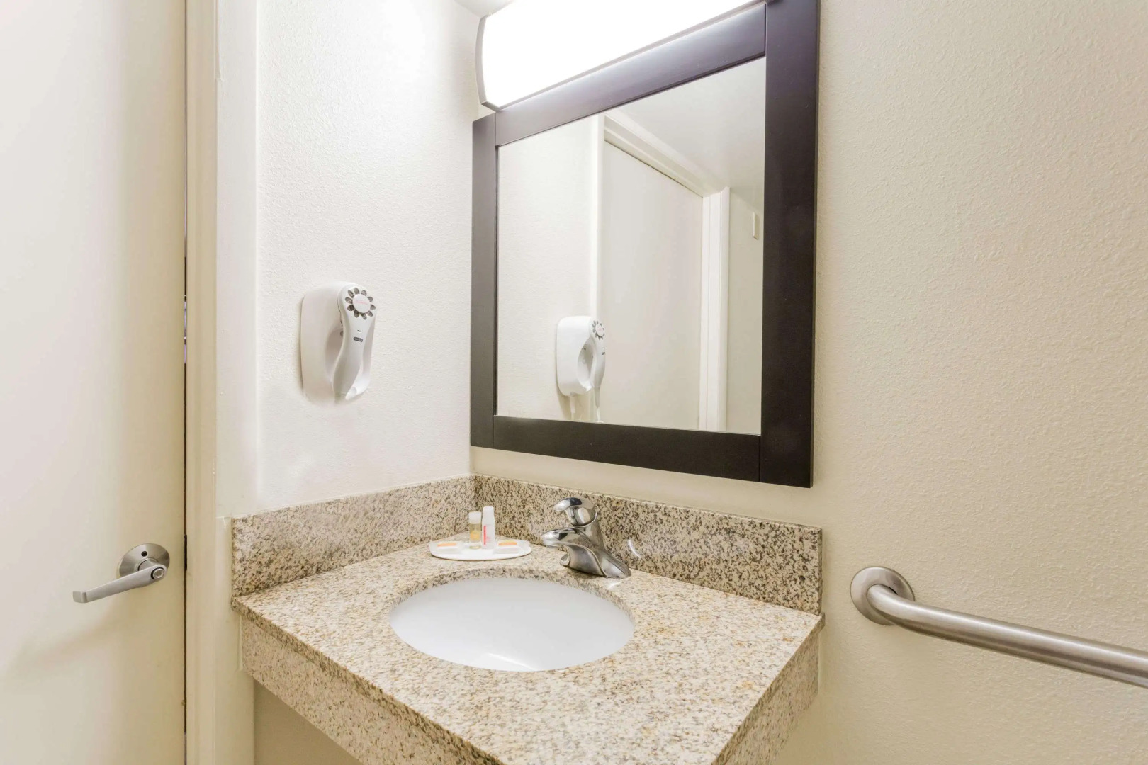 Days Inn by Wyndham Camp Springs/Andrews AFB DC Area