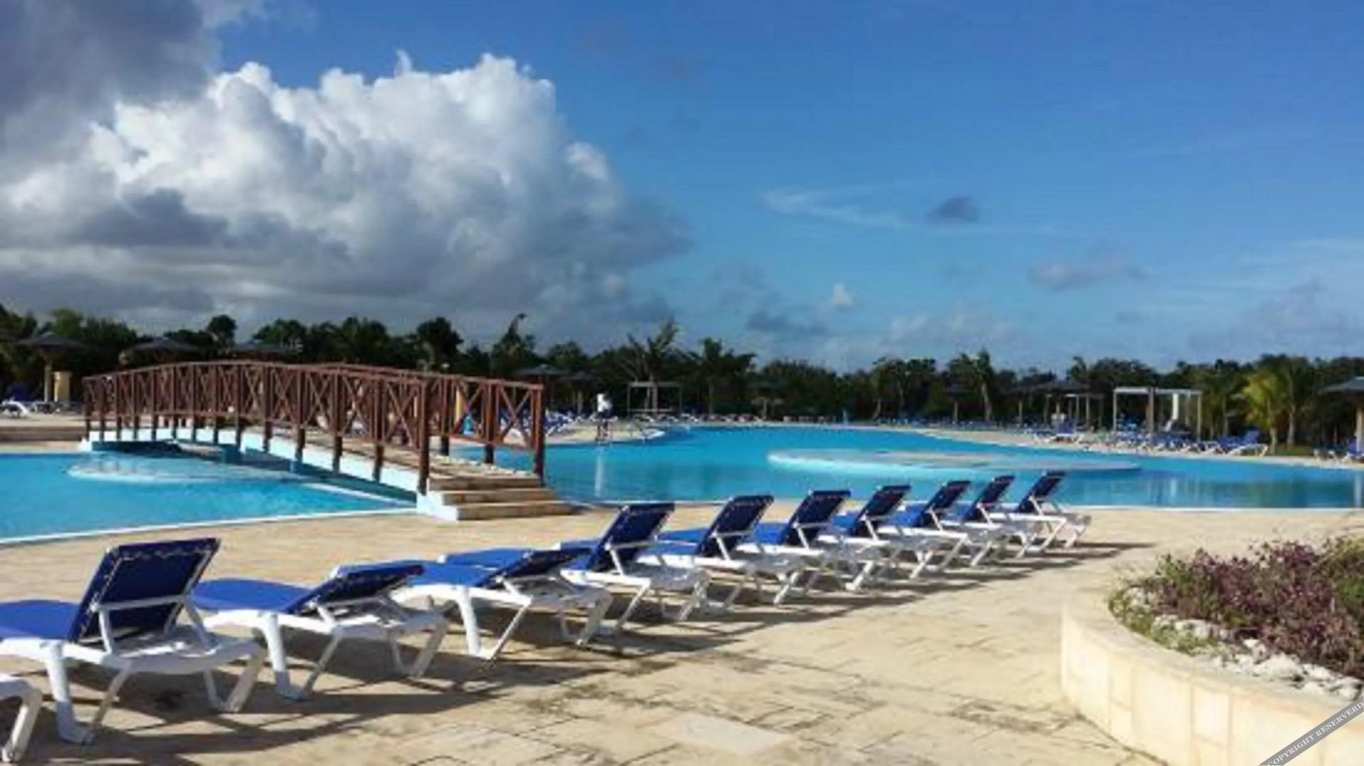 Aston Costa Verde Beach Resort