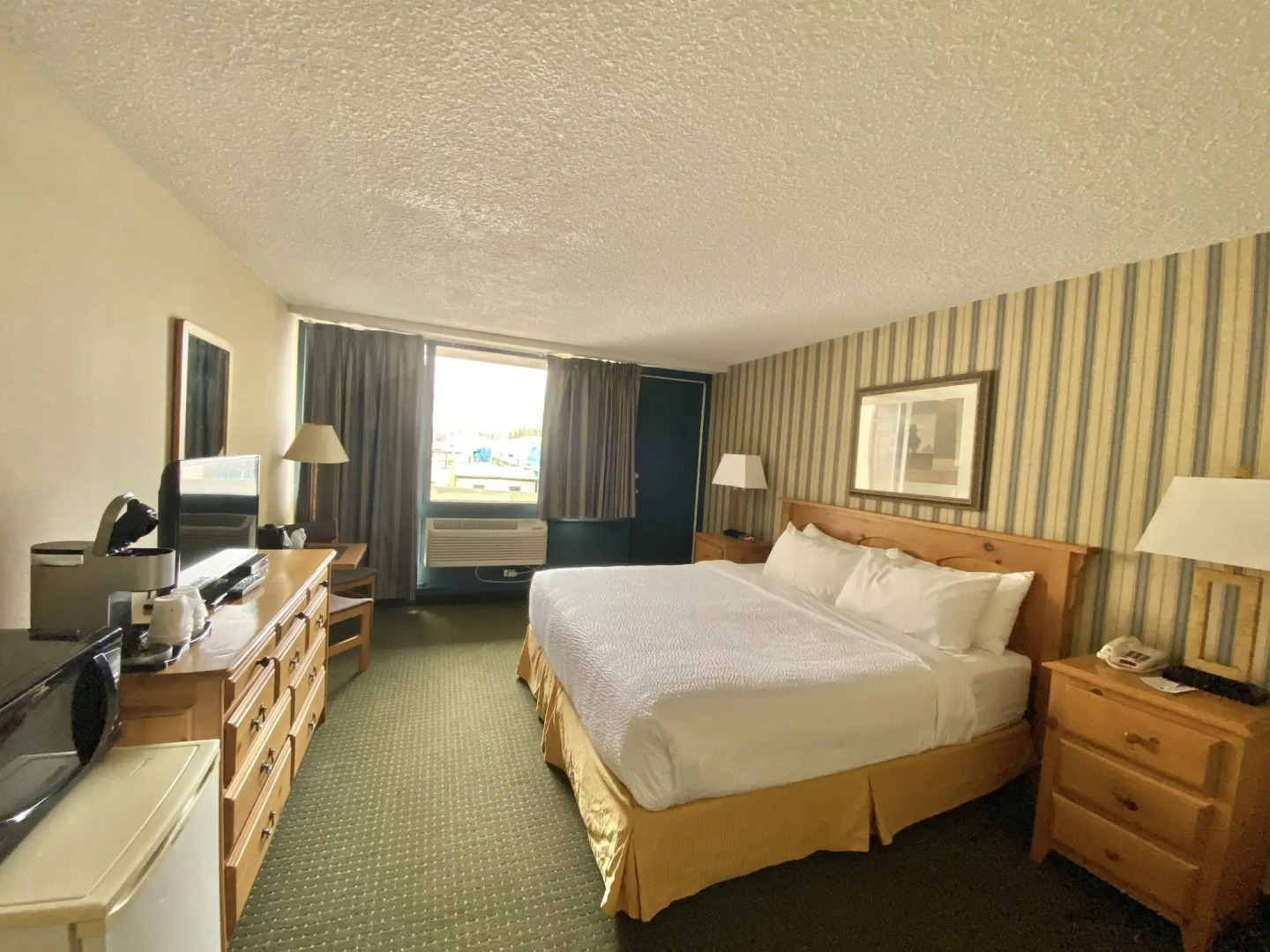 Ramada by Wyndham Whitecourt