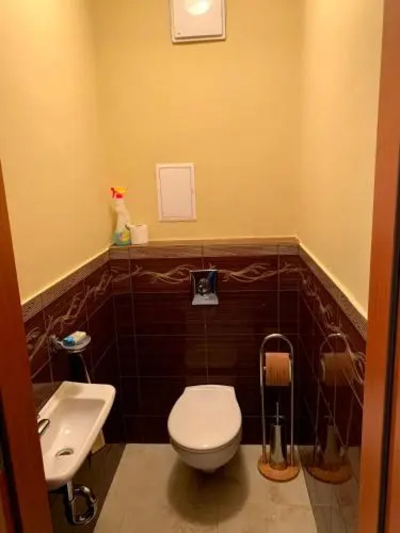 Lakeside Luxury Apartment