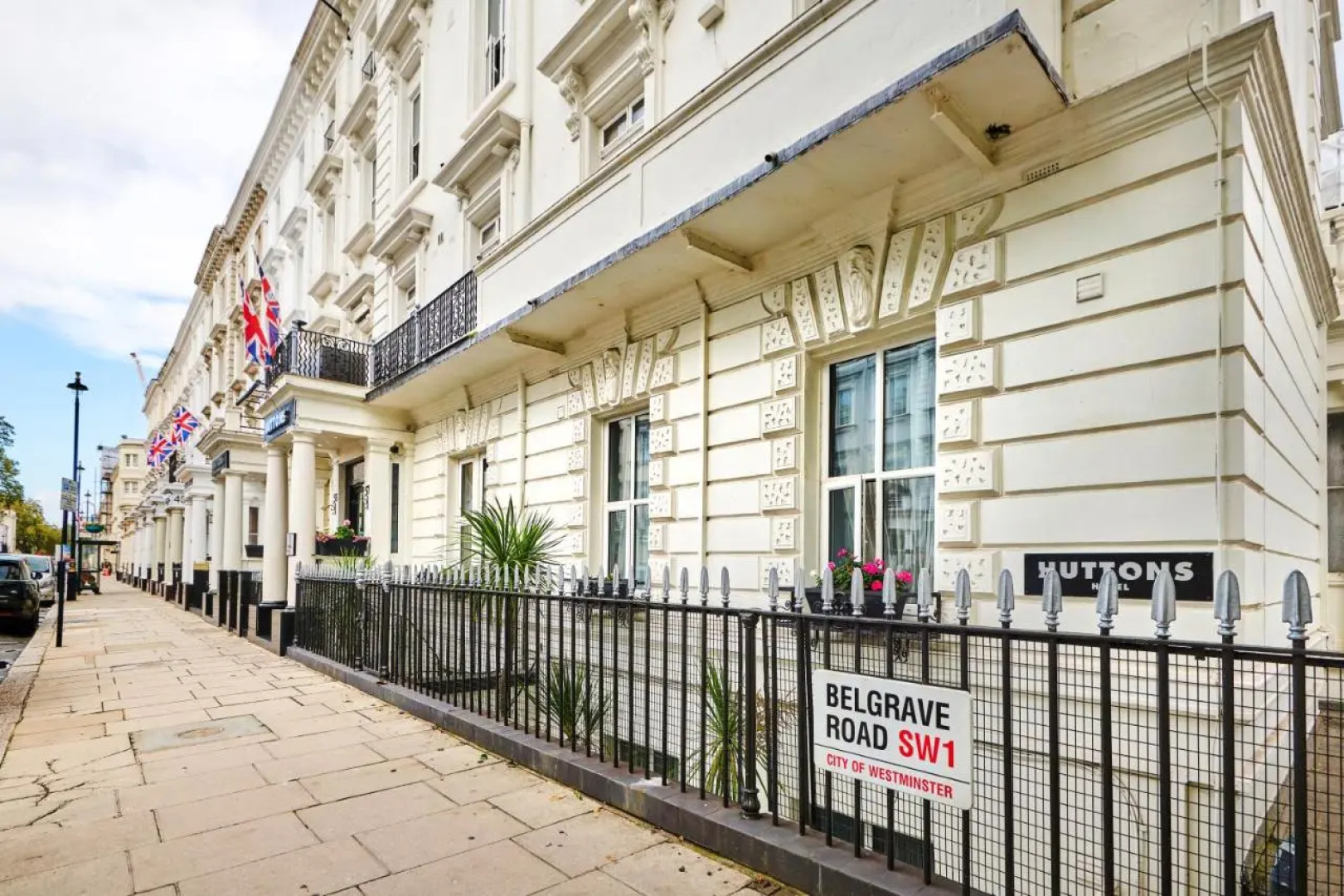 Huttons Hotel, Victoria London