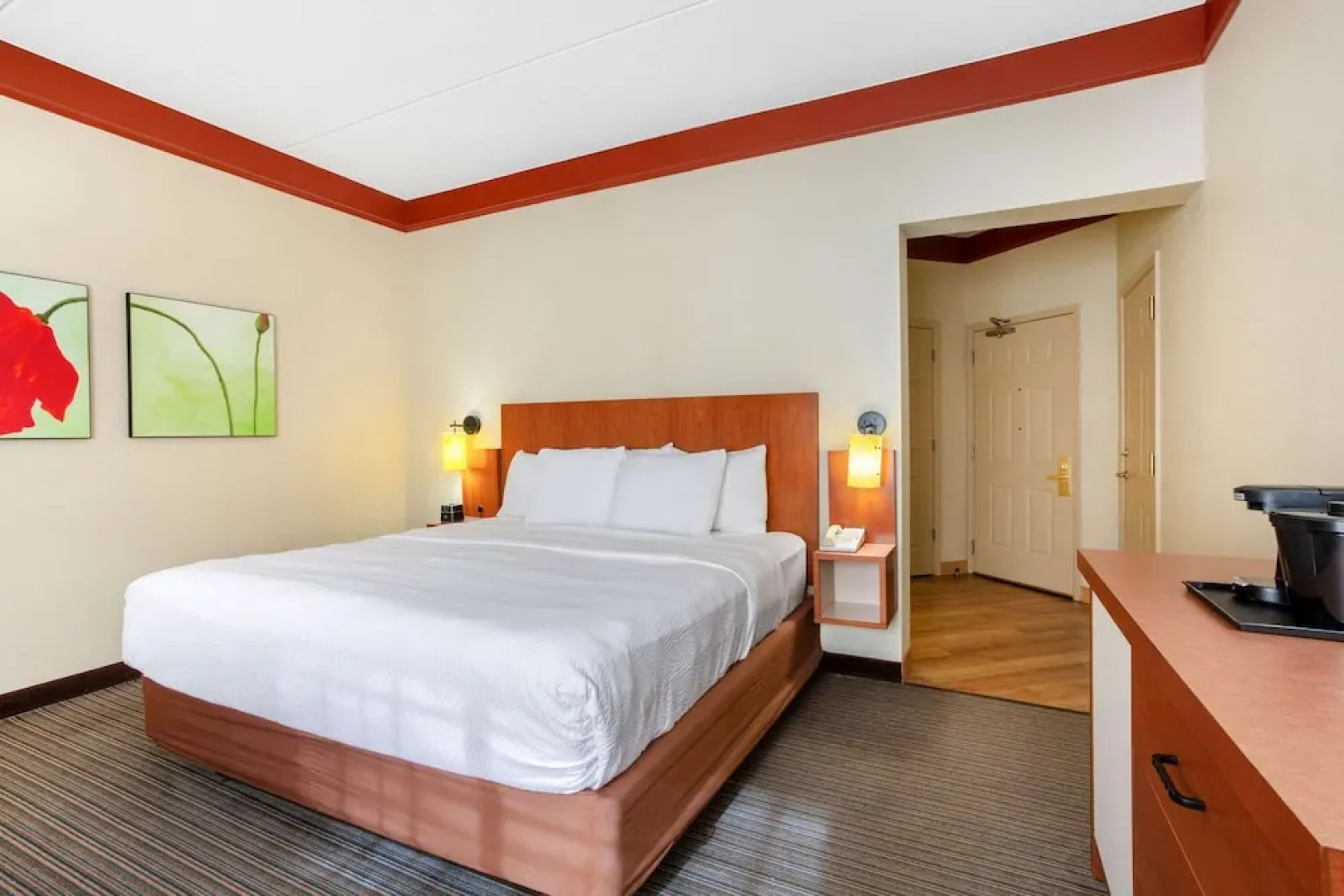 La Quinta Inn & Suites Raleigh Cary