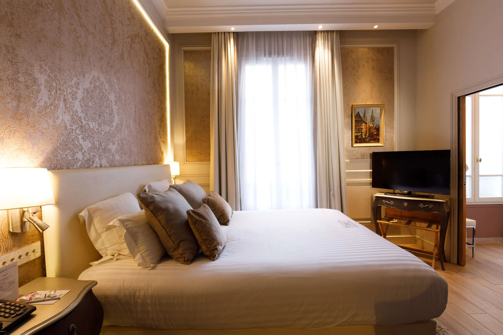 Hotel & Spa Le Grand Monarque, Best Western Premier Collection