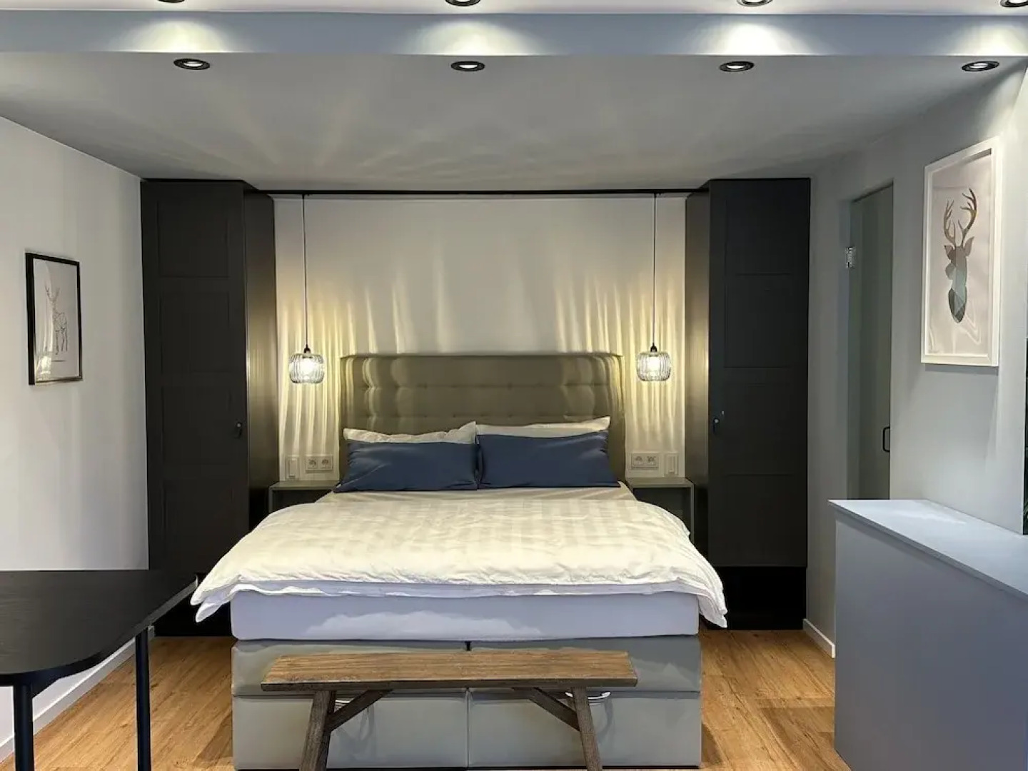 FIDSCHIS Apartment + Hotel