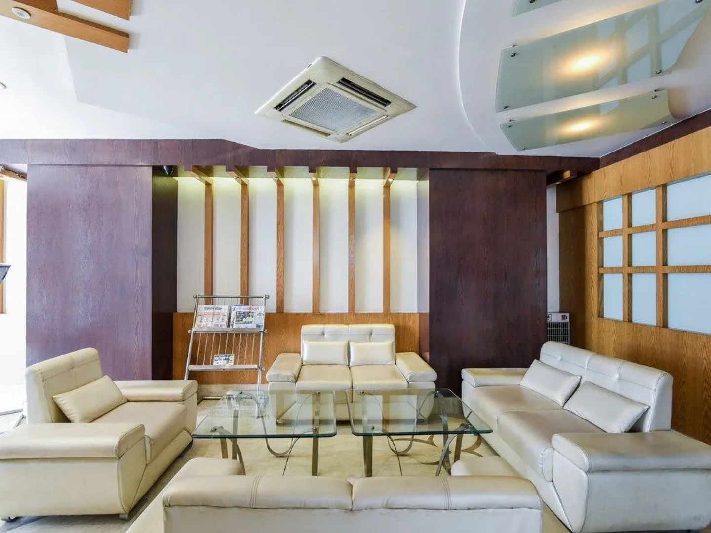 Capital O 30399 Hotel Prime Presidency