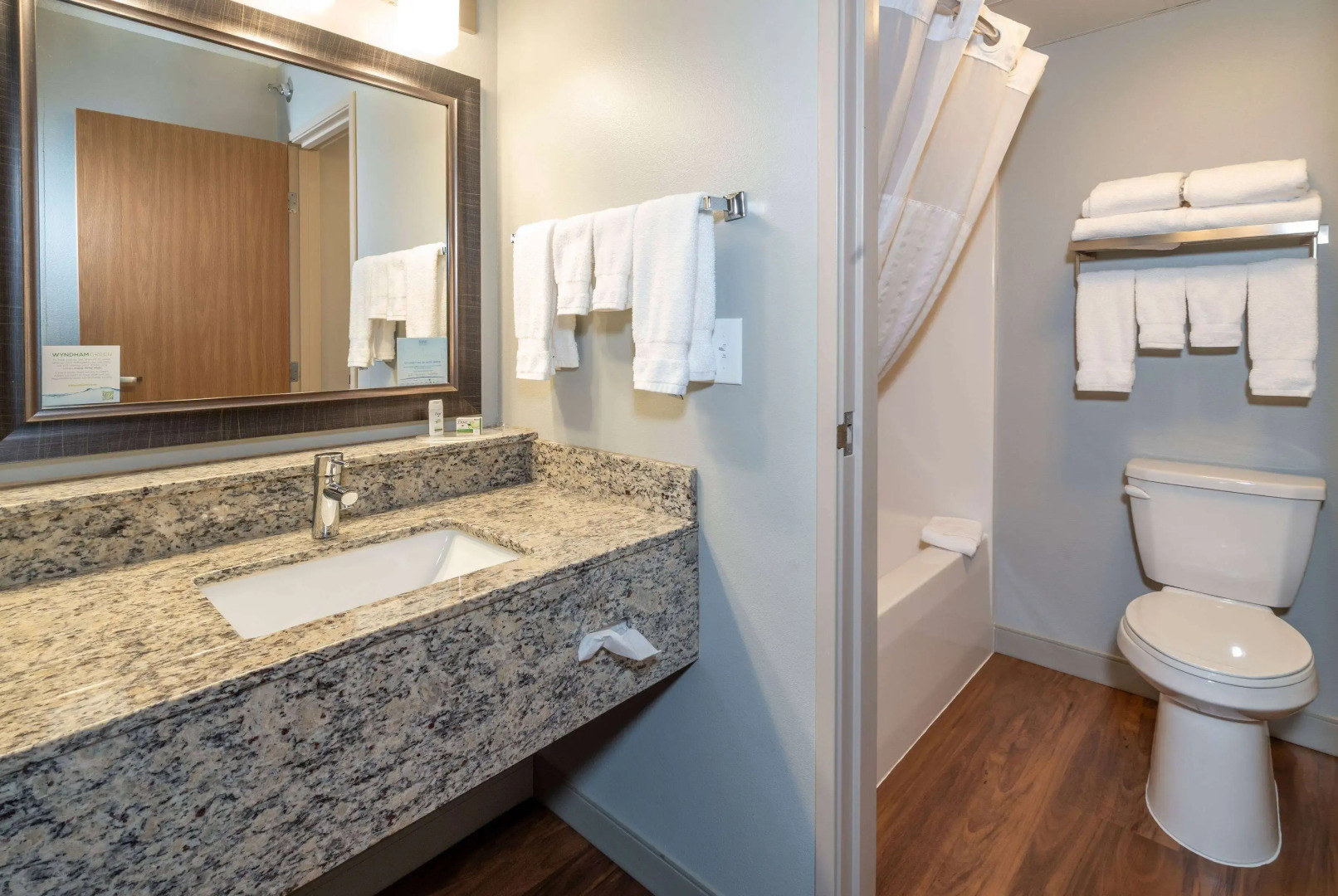 AmericInn by Wyndham Valley City - Conference Center