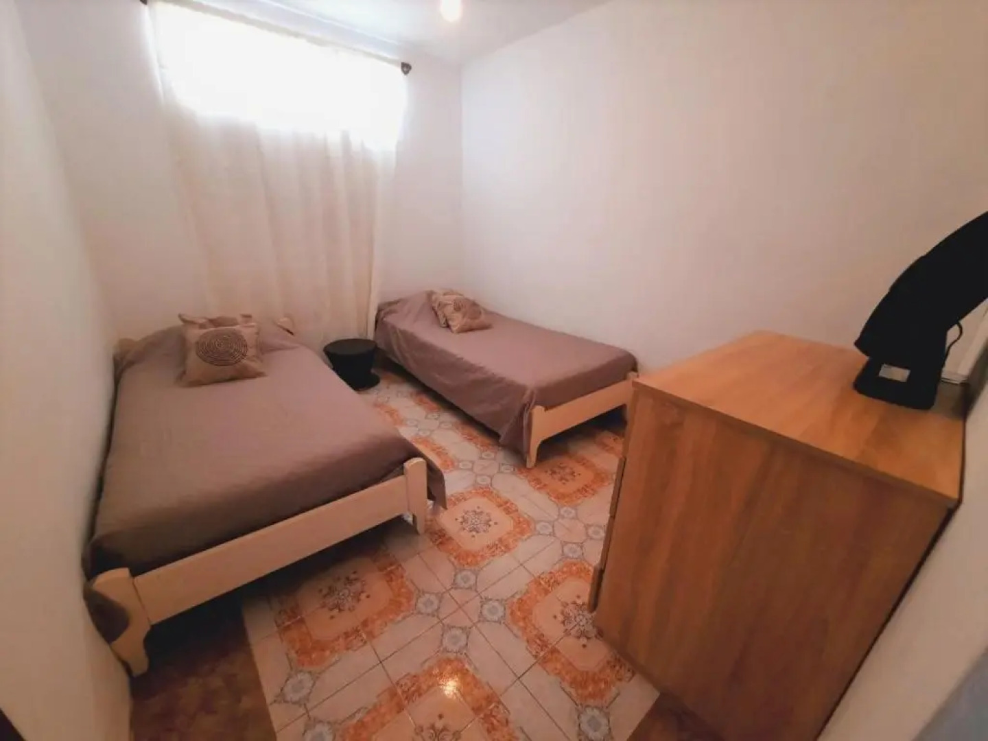 Chaleureuse maison située a 1 minute de la plage