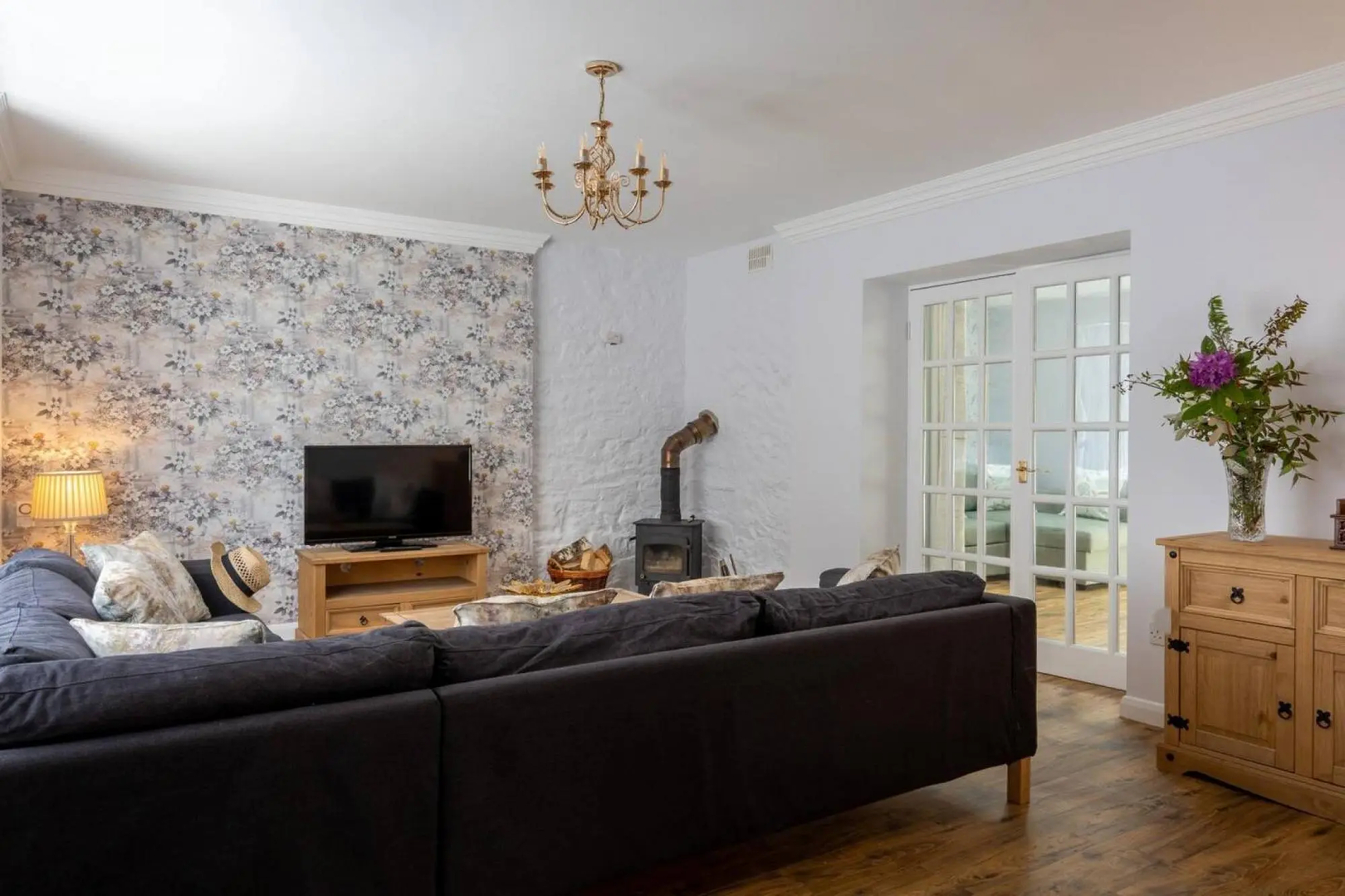 Strelna Coach House - Gateway to the Moor